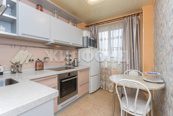
   Продам 2-комнатную, 43.3 м², Переездная ул, 64

. Фото 3.