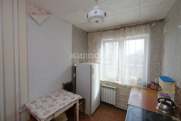 
   Продам 2-комнатную, 42.8 м², Связистов ул, 141

. Фото 3.