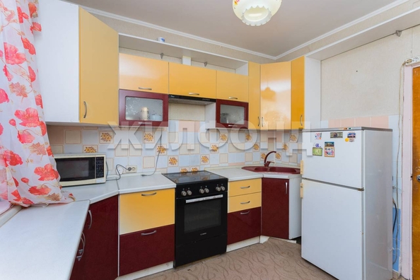 
  Продается 3-комн. квартира, 76.8 м², В. Высоцкого ул, д. 11
. Фото 2.