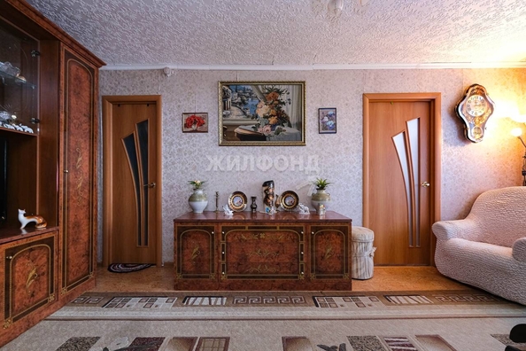 
   Продам 2-комнатную, 42.8 м², Пермитина ул, 4

. Фото 3.