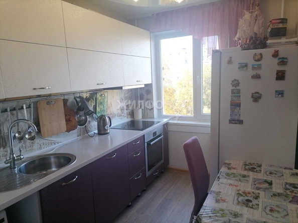 
   Продам 3-комнатную, 60.6 м², Ватутина ул, 11/2

. Фото 10.