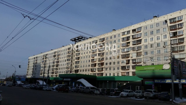 
   Продам 3-комнатную, 59.3 м², Челюскинцев ул, 15

. Фото 41.