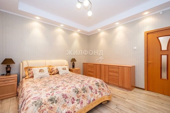 
   Продам дом, 329 м², Новосибирск

. Фото 12.