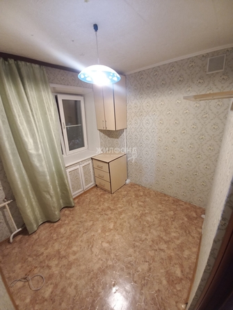 
  Сдам в аренду 1-комнатную квартиру, 30 м², Новосибирск

. Фото 9.