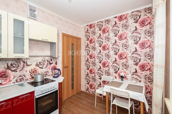 
   Продам 1-комнатную, 32.7 м², Ключ-Камышенское Плато ул, 24

. Фото 10.