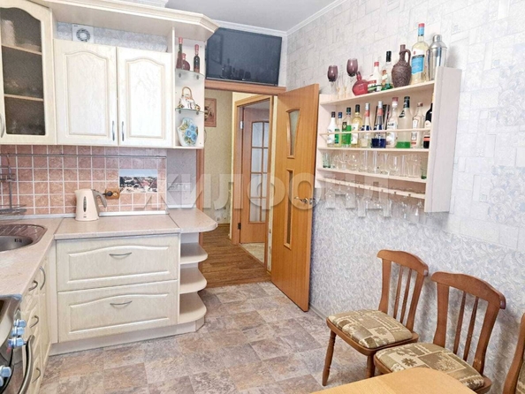 
   Продам 2-комнатную, 59.2 м², Есенина ул, 31/1

. Фото 4.