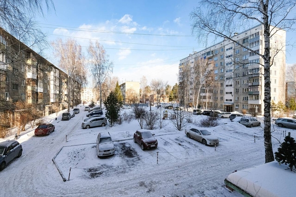 
   Продам 2-комнатную, 46.9 м², Зорге ул, 193/1

. Фото 27.