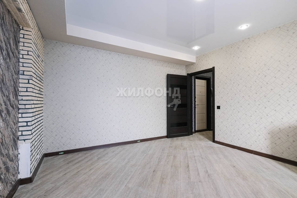 
   Продам 2-комнатную, 50.9 м², Троллейная ул, 132

. Фото 4.