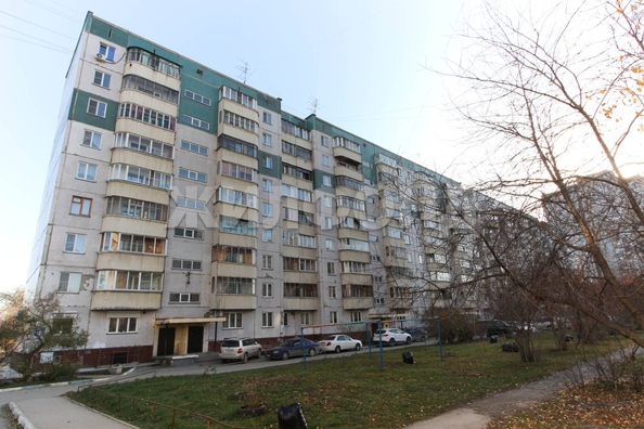 
  Продается 2-комн. квартира, 50.9 м², Троллейная ул, д. 132
. Фото 2.
