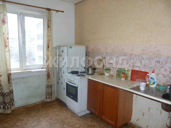 
   Продам 2-комнатную, 53.4 м², Связистов ул, 113

. Фото 10.