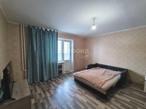 
   Продам комнату, 18.8 м², 2-й (4 мкр.) кв-л, 204

. Фото 2.