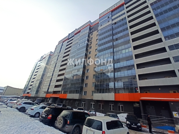 
   Продам 1-комнатную, 45 м², Троллейная ул, 21

. Фото 2.