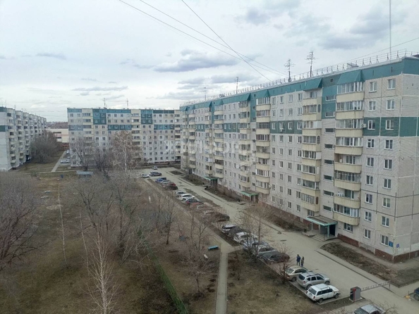 
   Продам 4-комнатную, 77.3 м², Троллейная ул, 136

. Фото 18.