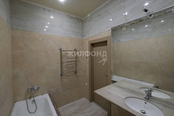 
   Продам 4-комнатную, 114.6 м², Семьи Шамшиных ул, 26/1

. Фото 27.