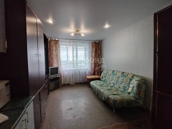 
   Продам секционку, 16.7 м², Сухарная ул, 70а

. Фото 3.