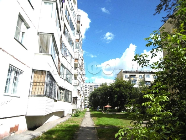 
   Продам 3-комнатную, 62.6 м², Троллейная ул, 18

. Фото 35.