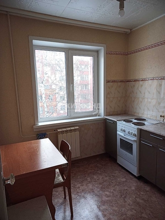 
  Сдам в аренду 2-комнатную квартиру, 46 м², Новосибирск

. Фото 4.