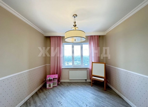 
  Сдается 3-комн. квартира, 85 м², Сухарная ул, д. 101
. Фото 9.
