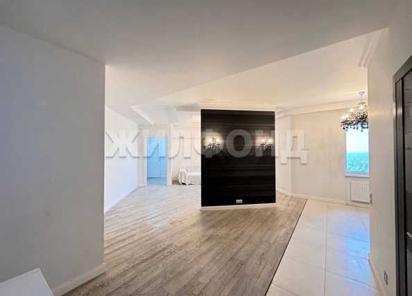 
  Сдается 3-комн. квартира, 85 м², Сухарная ул, д. 101
. Фото 14.