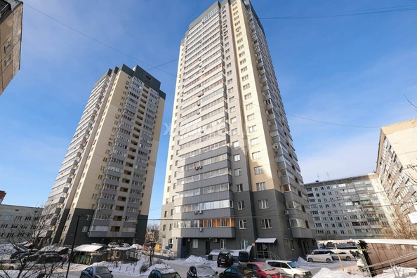 
   Продам 1-комнатную, 46.8 м², Бориса Богаткова ул, 208/3

. Фото 24.