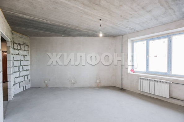 
  Продается 3-комн. квартира, 67.3 м², Есенина ул, д. 67
. Фото 14.