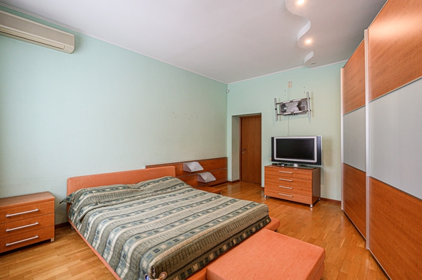 
   Продам 3-комнатную, 80 м², Коммунистическая ул, 26

. Фото 17.