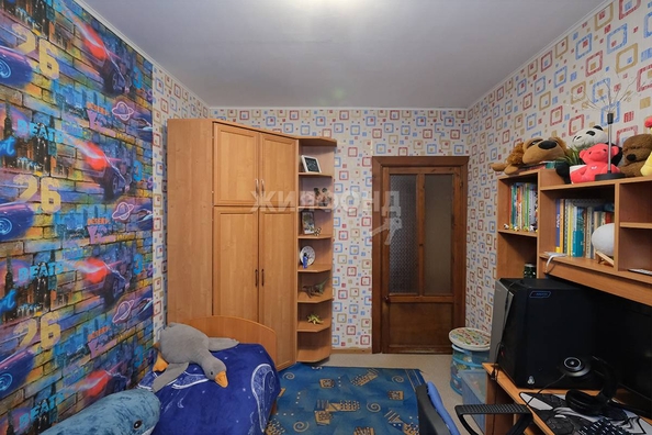 
   Продам 4-комнатную, 78.2 м², Связистов ул, 113

. Фото 26.