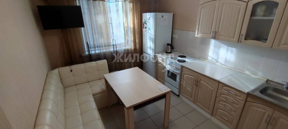 
   Продам 1-комнатную, 33.9 м², Пушкина ул, 176

. Фото 3.