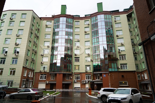 
   Продам 3-комнатную, 188.8 м², Щетинкина ул, 49

. Фото 36.