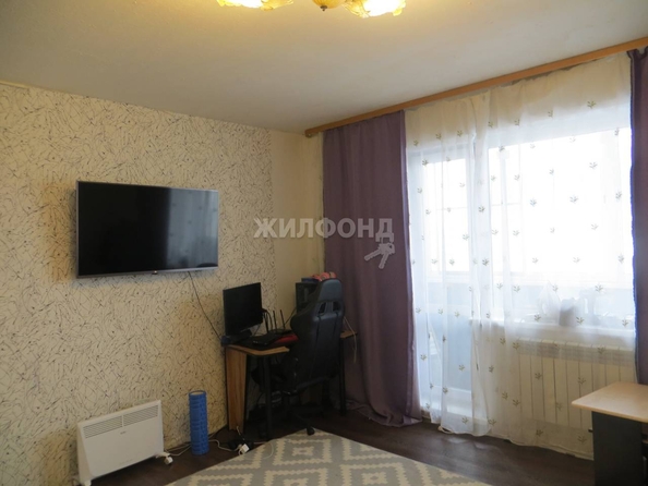 
   Продам 4-комнатную, 80 м², Троллейная ул, 130

. Фото 1.