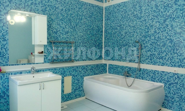 
   Продам дом, 350 м², Новосибирск

. Фото 13.