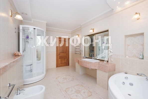 
   Продам дом, 556 м², Новосибирск

. Фото 8.