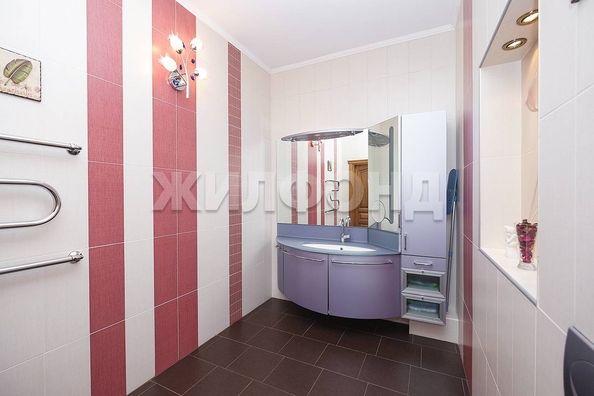 
   Продам дом, 556 м², Новосибирск

. Фото 19.