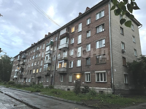 
  Продается 2-комн. квартира, 38.8 м², Титова ул, д. 16
. Фото 4.