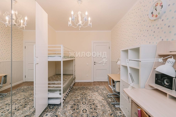 
   Продам 3-комнатную, 77.3 м², 2-й (4 мкр.) кв-л, 204/1

. Фото 9.