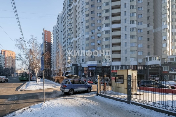 
   Продам 2-комнатную, 47.7 м², Дуси Ковальчук ул, 250

. Фото 19.