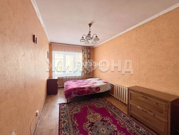 
   Продам дом, 61.3 м², Новосибирск

. Фото 6.