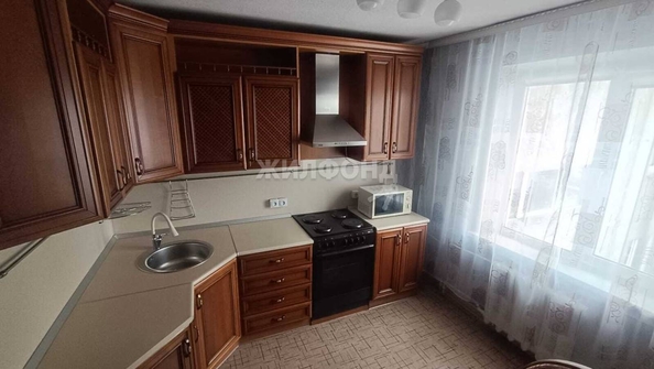 
   Продам 4-комнатную, 99 м², Троллейная ул, 71

. Фото 11.