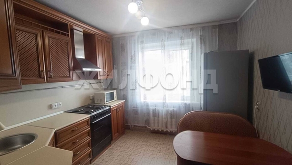 
  Продается 4-комн. квартира, 99 м², Троллейная ул, д. 71
. Фото 12.