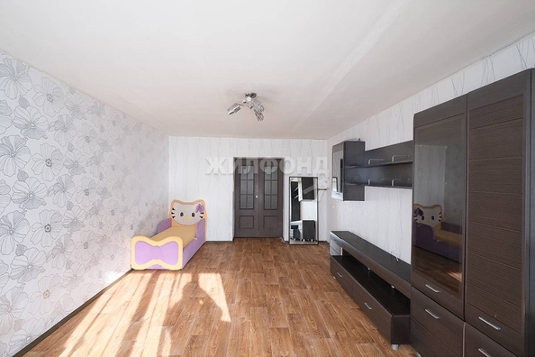 
   Продам 3-комнатную, 84.2 м², Связистов ул, 13

. Фото 6.