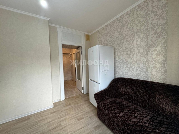 
   Продам 1-комнатную, 37.1 м², 2-й (4 мкр.) кв-л, 206

. Фото 3.