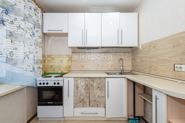 
   Продам 1-комнатную, 30.9 м², Первомайская ул, 172

. Фото 6.