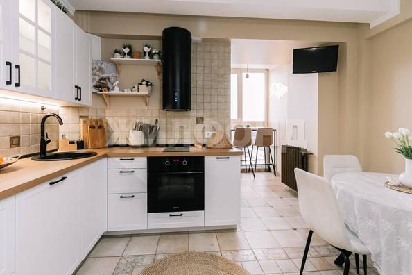 
   Продам 4-комнатную, 133.7 м², Ленинградская ул, 101/2

. Фото 3.
