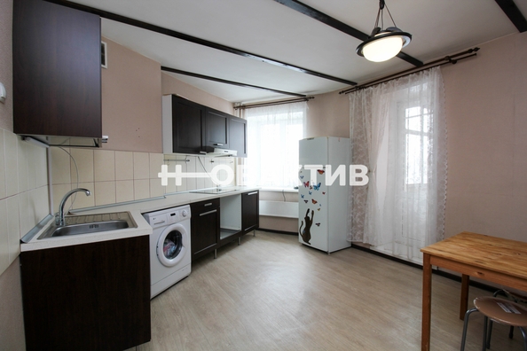 
   Продам 2-комнатную, 63.1 м², Тюленина ул, 1

. Фото 5.