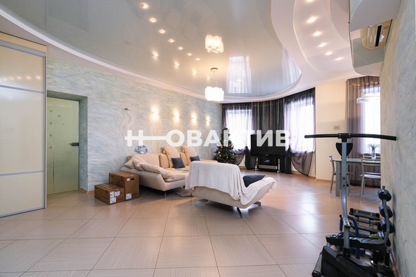 
   Продам 3-комнатную, 132.5 м², 

. Фото 4.