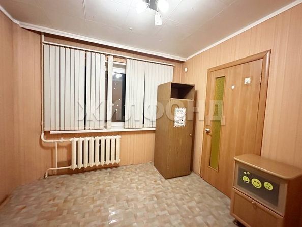 
   Продам 4-комнатную, 61 м², Петухова ул, 110

. Фото 11.