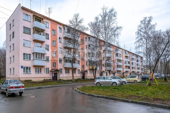 
  Продается 4-комн. квартира, 61 м², Петухова ул, д. 110
. Фото 4.