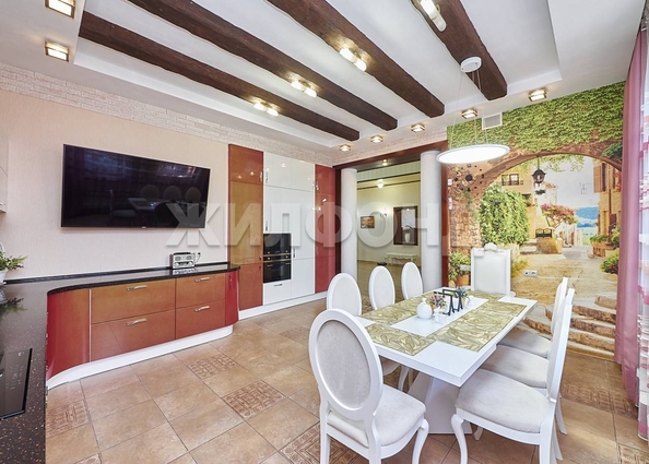 
   Продам дом, 600 м², Криводановка село

. Фото 6.