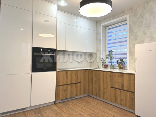 
   Продам 3-комнатную, 71.9 м², Герцена ул, 1/2

. Фото 2.