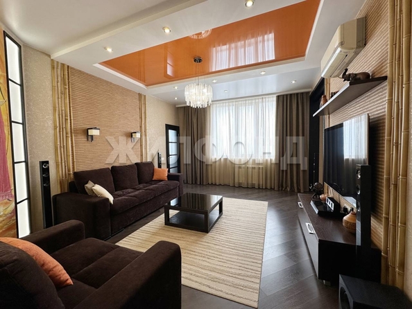 
   Продам 3-комнатную, 112.4 м², Державина ул, 77/2

. Фото 4.
